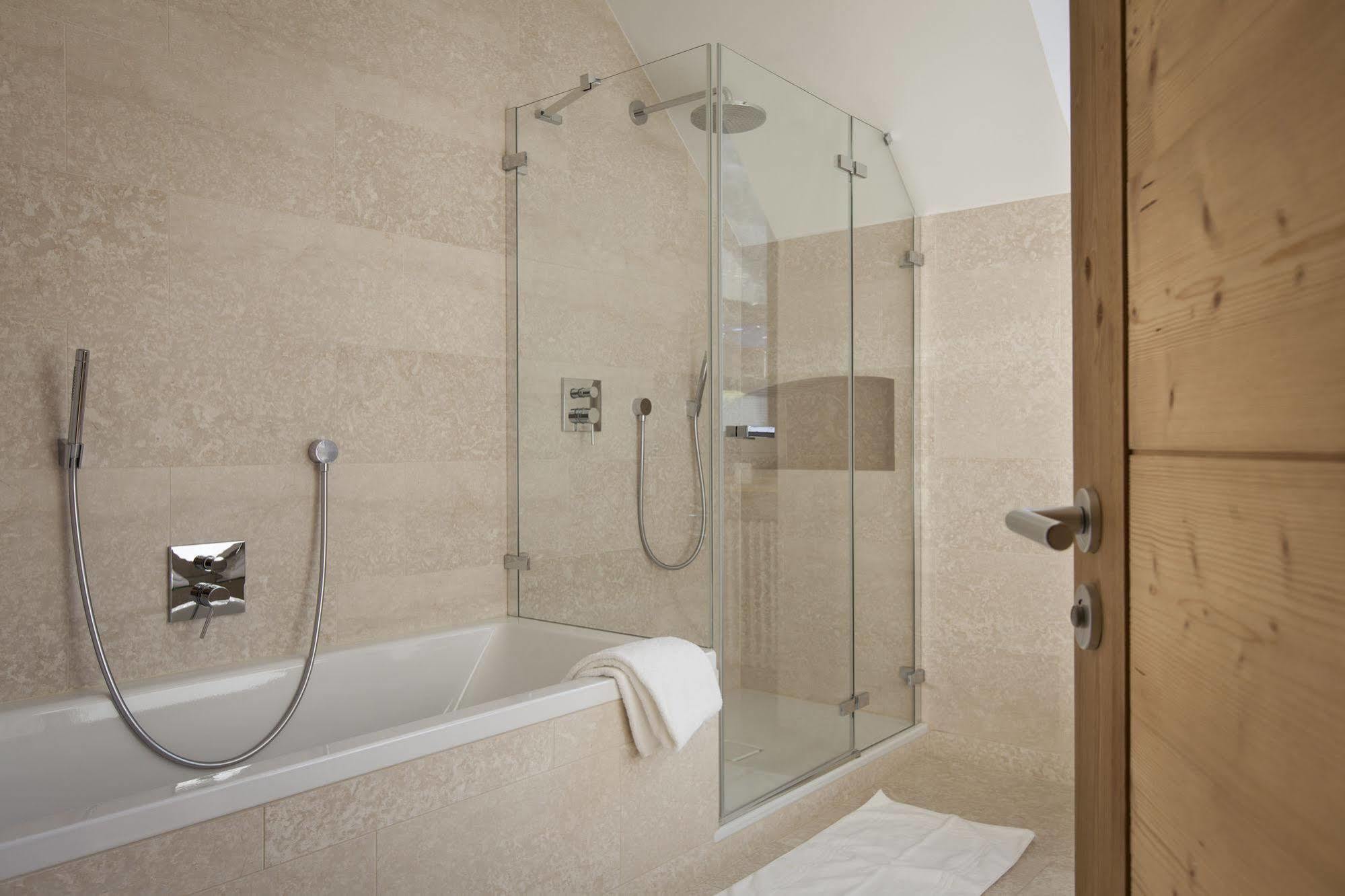 Hotel National Resort & Spa Champery Bagian luar foto